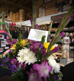 Bobbie’s Flowers & Marketplace